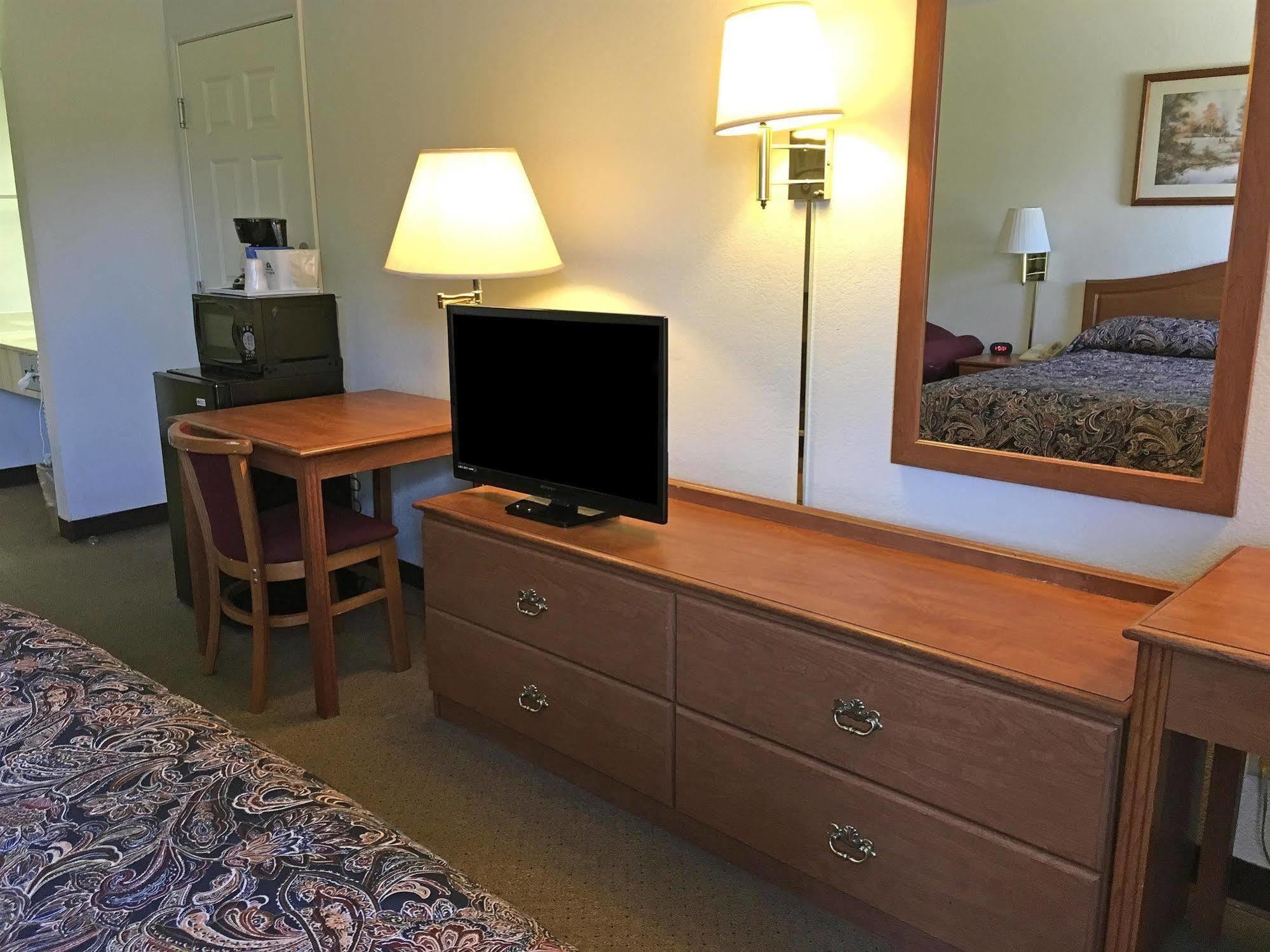 Americas Best Value Inn Smackover מראה חיצוני תמונה